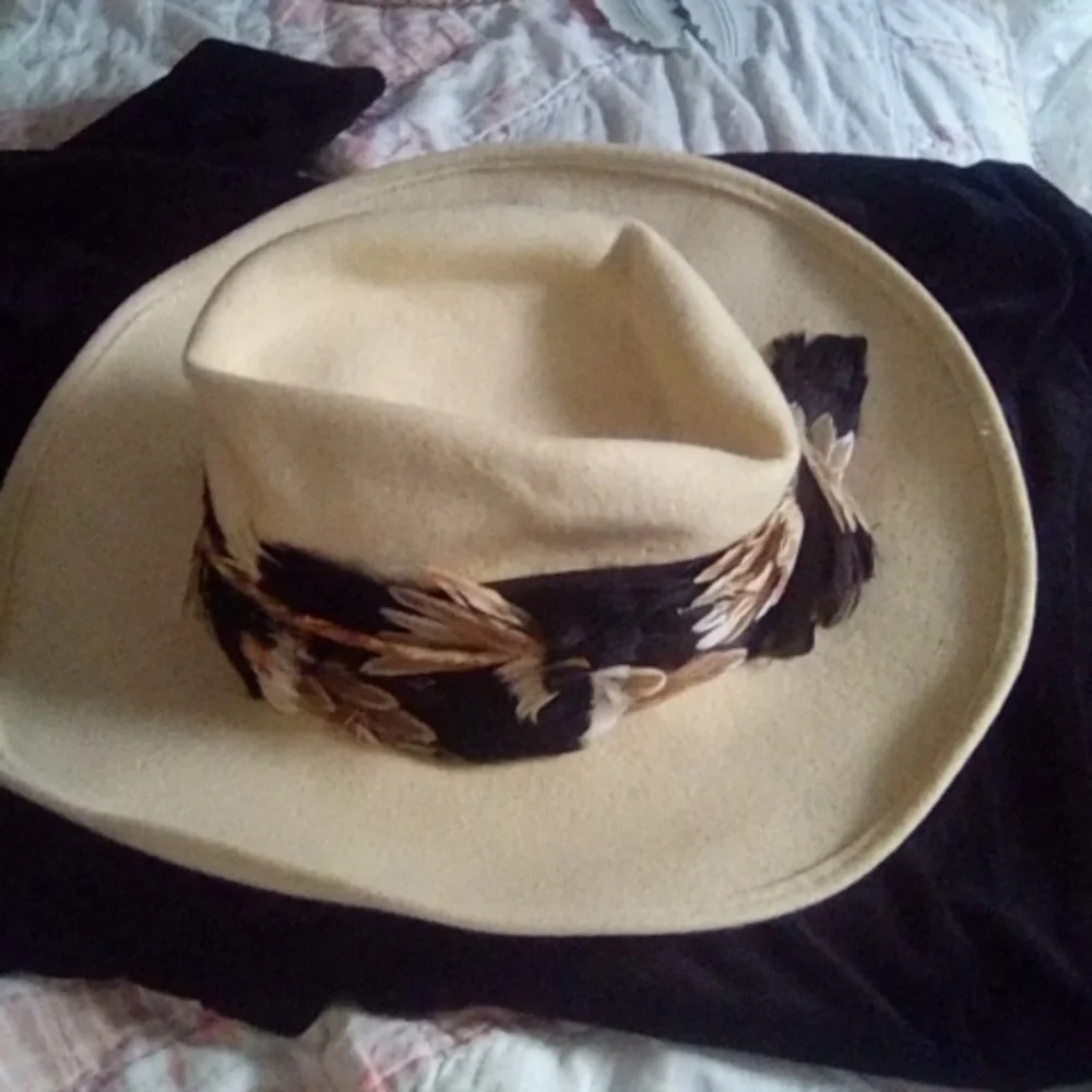 JOE Bill Miller vintage Michael Howard ladies hat. 100% wool.